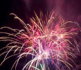 4 minuto Fuegos Artificiales